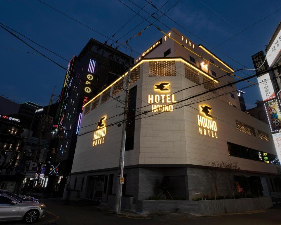 Hound Hotel Yeonsan Busan Esterno foto