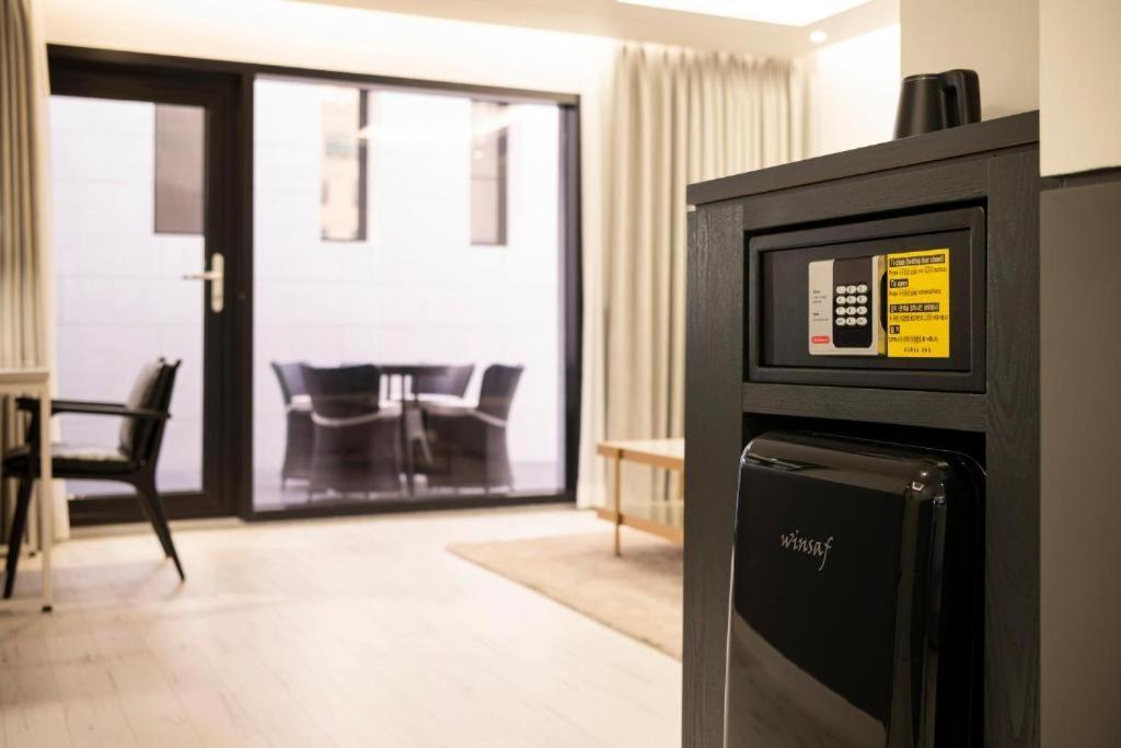 Hound Hotel Yeonsan Busan Esterno foto