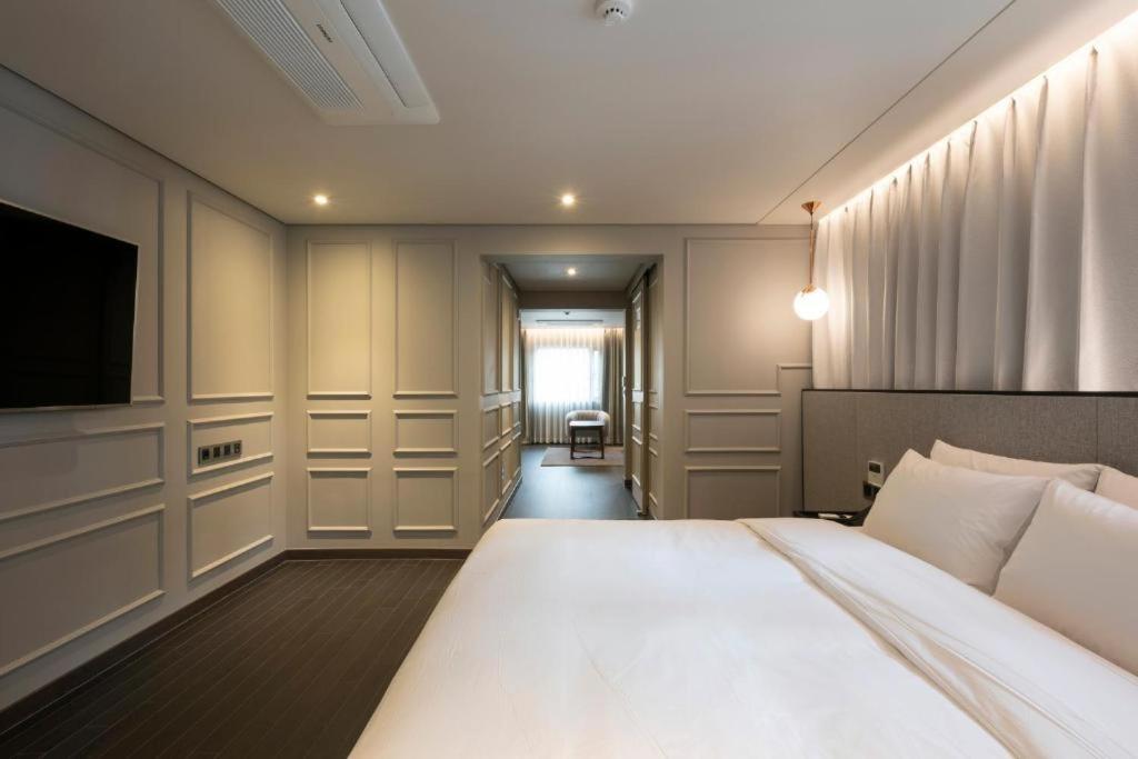 Hound Hotel Yeonsan Busan Esterno foto