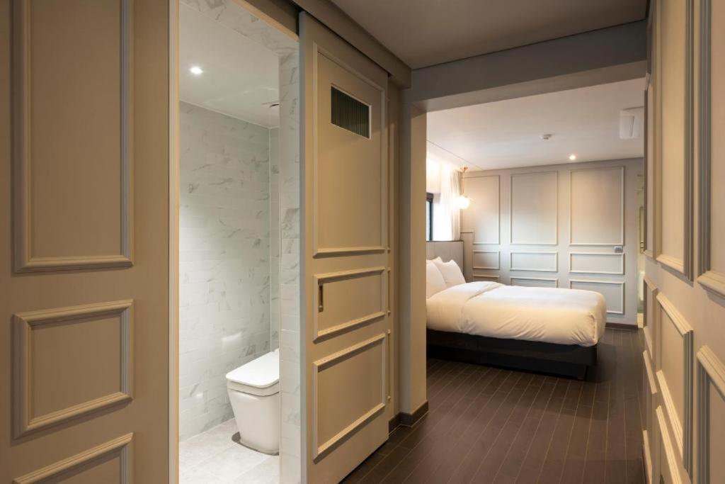 Hound Hotel Yeonsan Busan Esterno foto