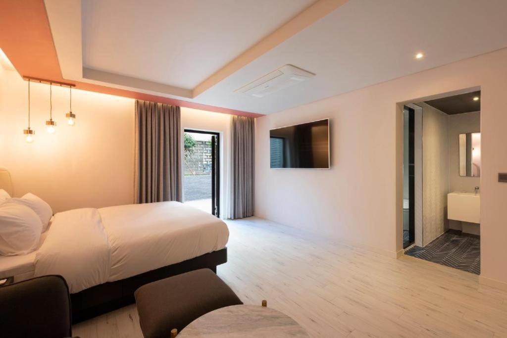 Hound Hotel Yeonsan Busan Esterno foto