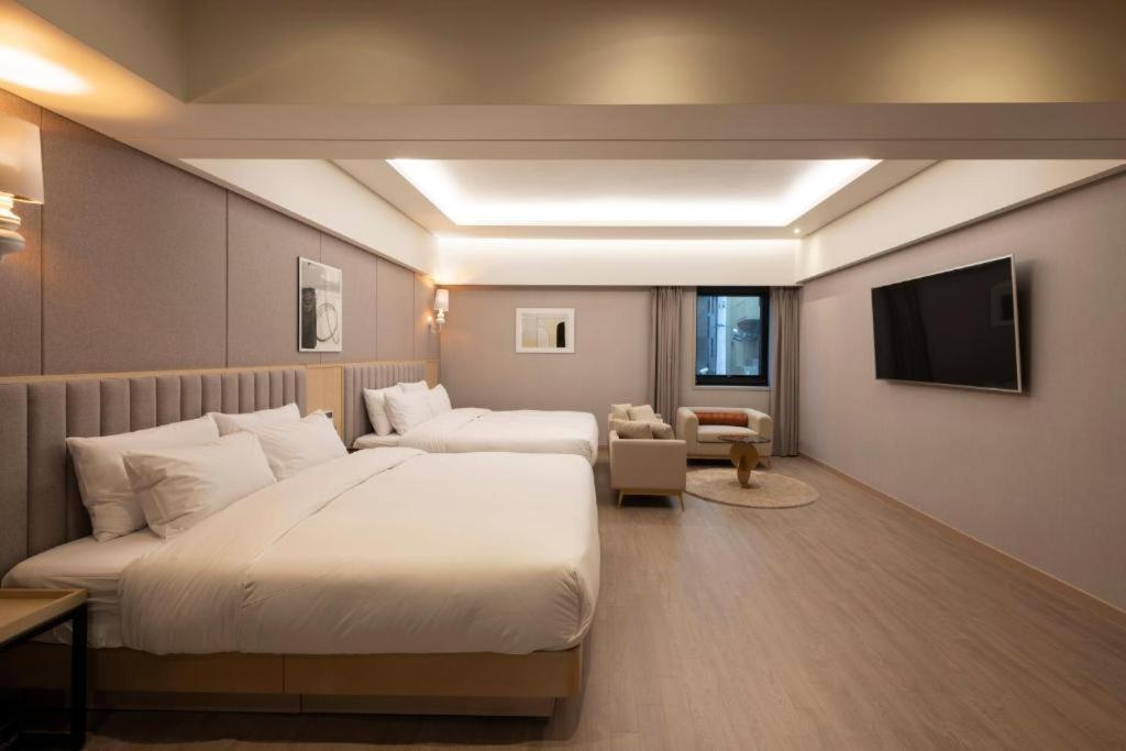 Hound Hotel Yeonsan Busan Esterno foto