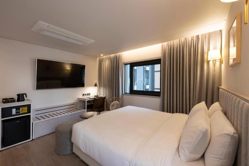 Hound Hotel Yeonsan Busan Esterno foto