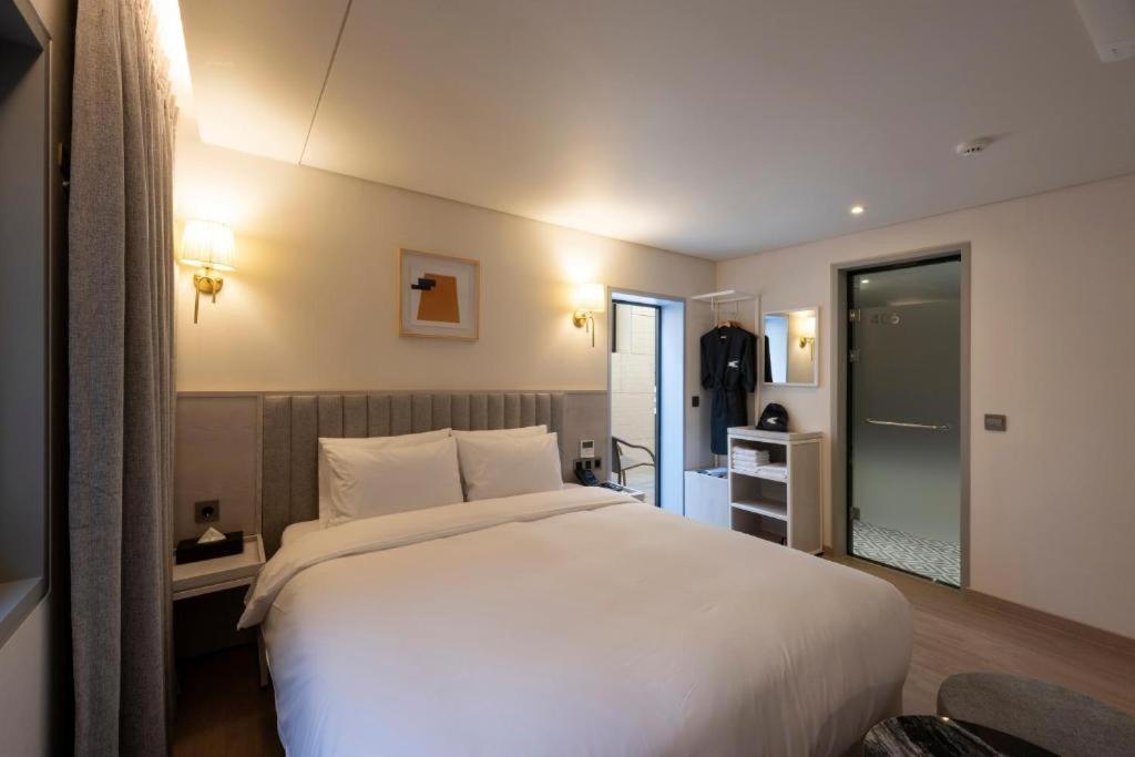 Hound Hotel Yeonsan Busan Esterno foto