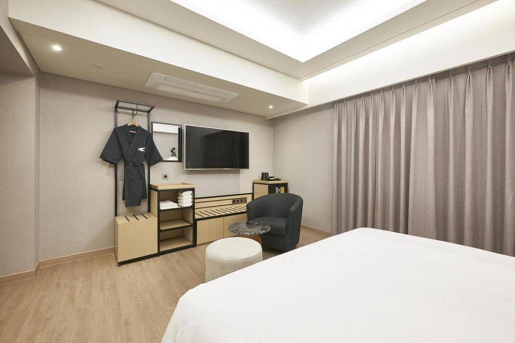 Hound Hotel Yeonsan Busan Esterno foto